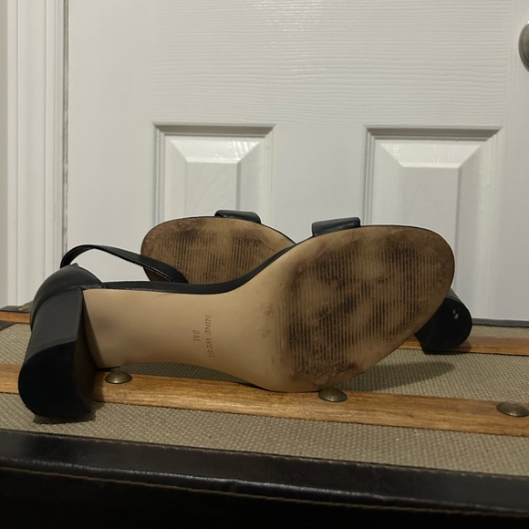 NINE WEST BLACK HEELS SIZE 8 - Picture 2 of 4